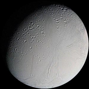 За снегом на спутник Сатурна